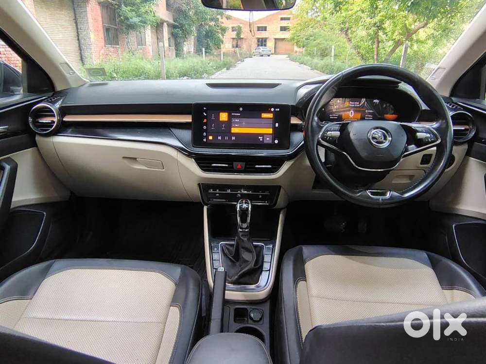 Skoda Slavia Style 1.0l Tsi At, 2022, Petrol