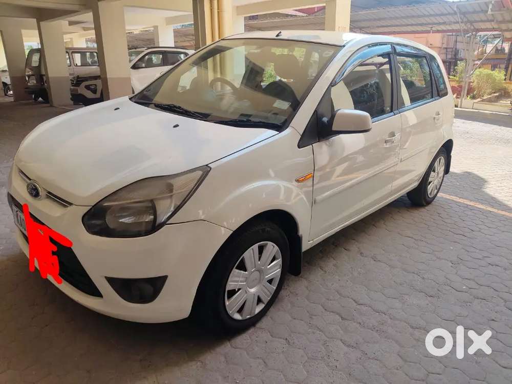 Ford Figo Zxi Petrol 2012 Model