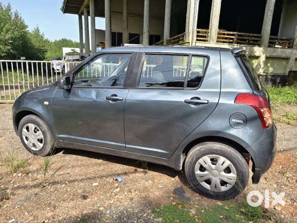 Maruti Suzuki Swift 1.2 Vxi (o), 2011, Petrol