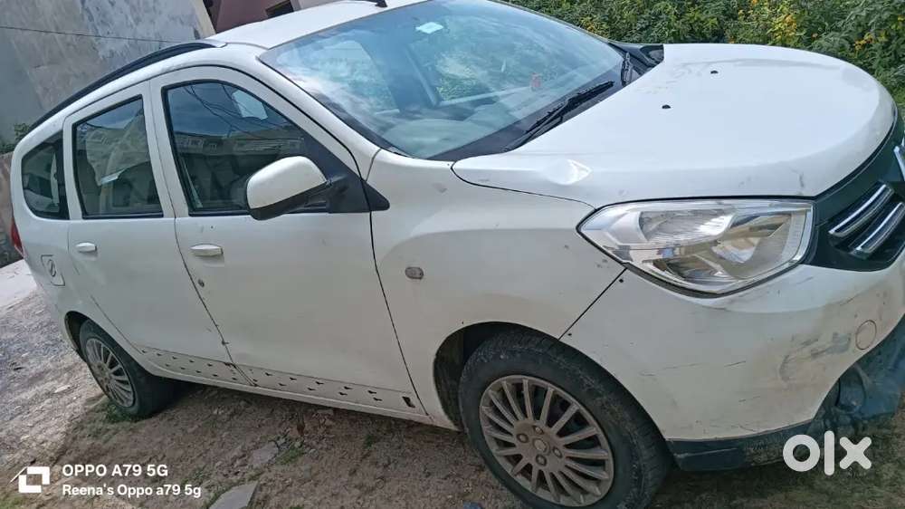 Renault Lodgy 2016 Diesel 91000 Km Driven Well Maintained.