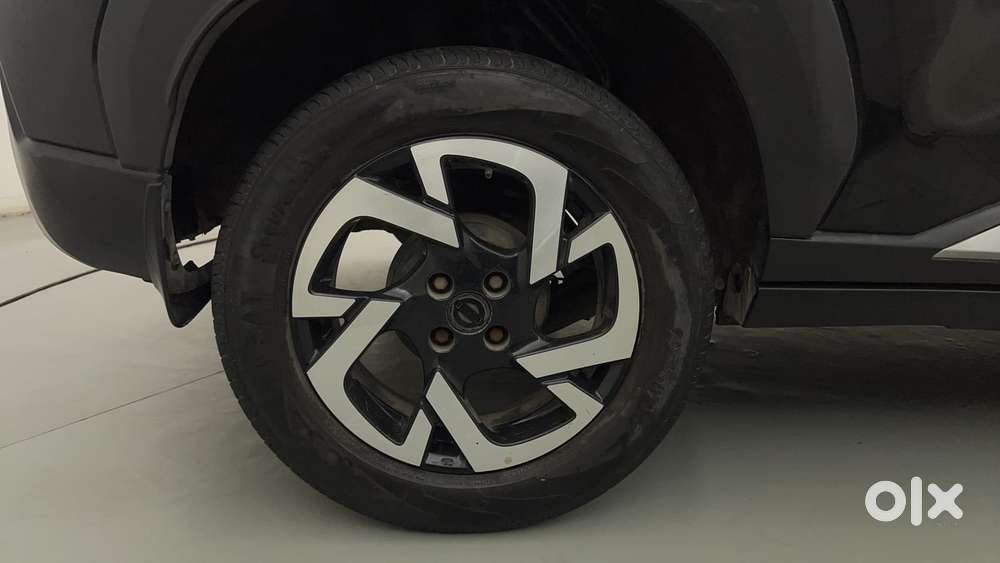 Nissan Magnite 1.0 Xv Premium Turbo Cvt, 2023, Petrol