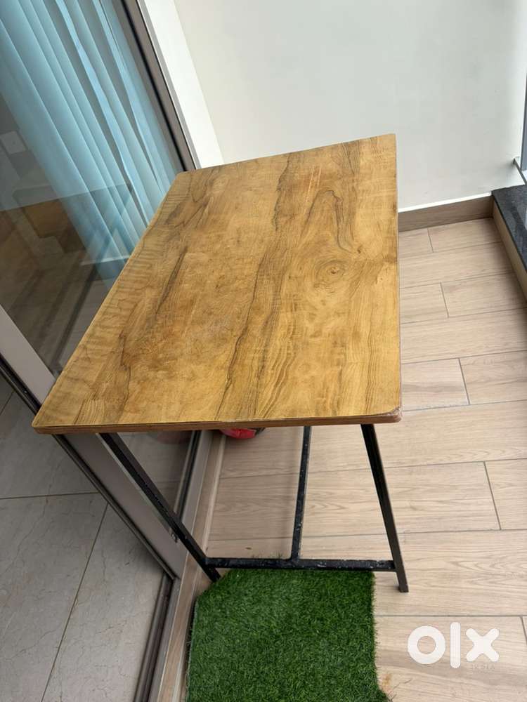 multypurpose table