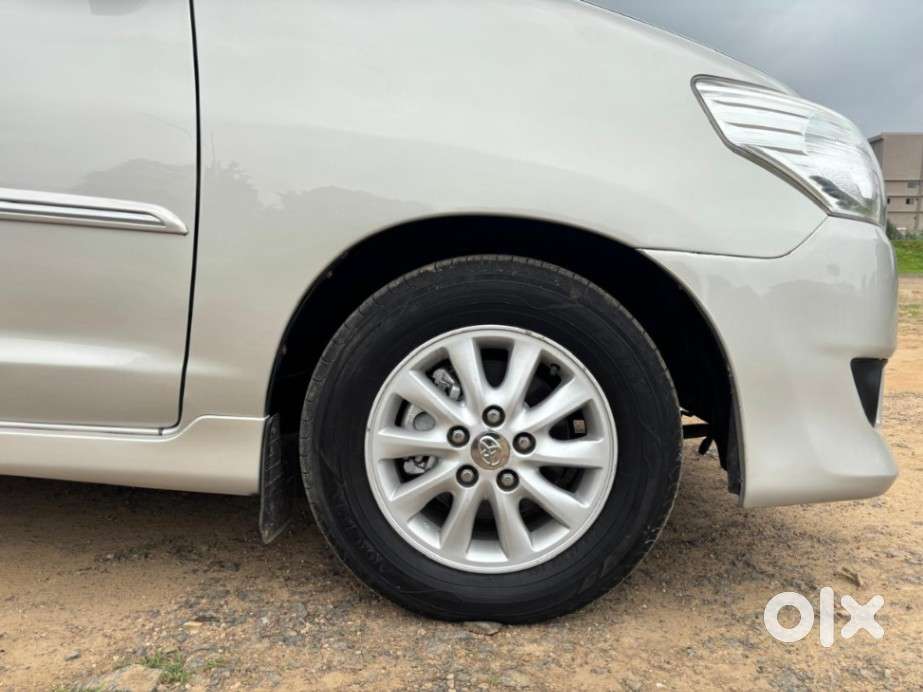 Toyota Innova 2.5 V 7 Str, 2012, Diesel