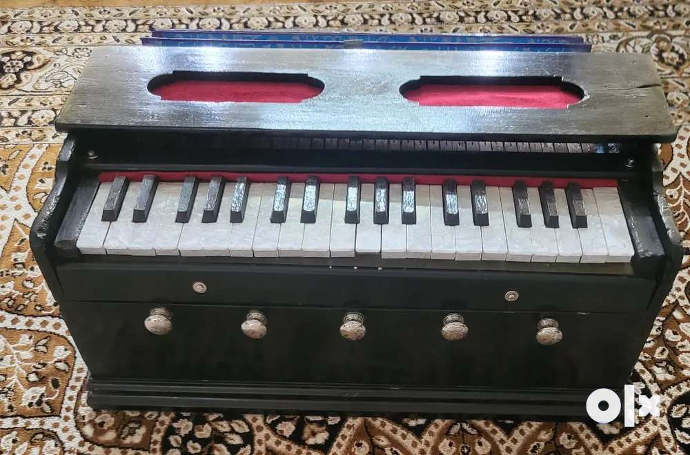 Olx old deals harmonium