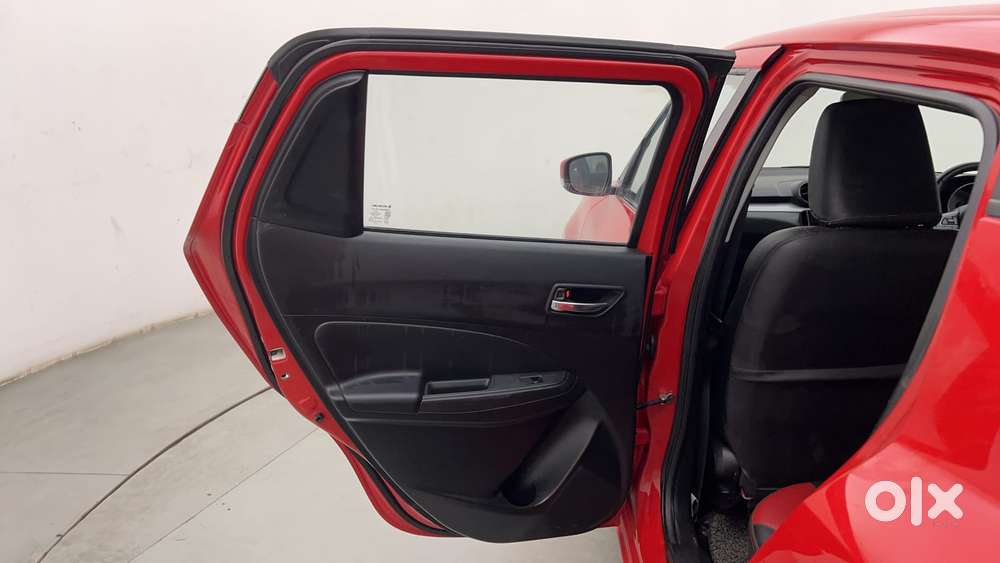 Maruti Suzuki Swift 1.3 Zxi, 2022, Petrol