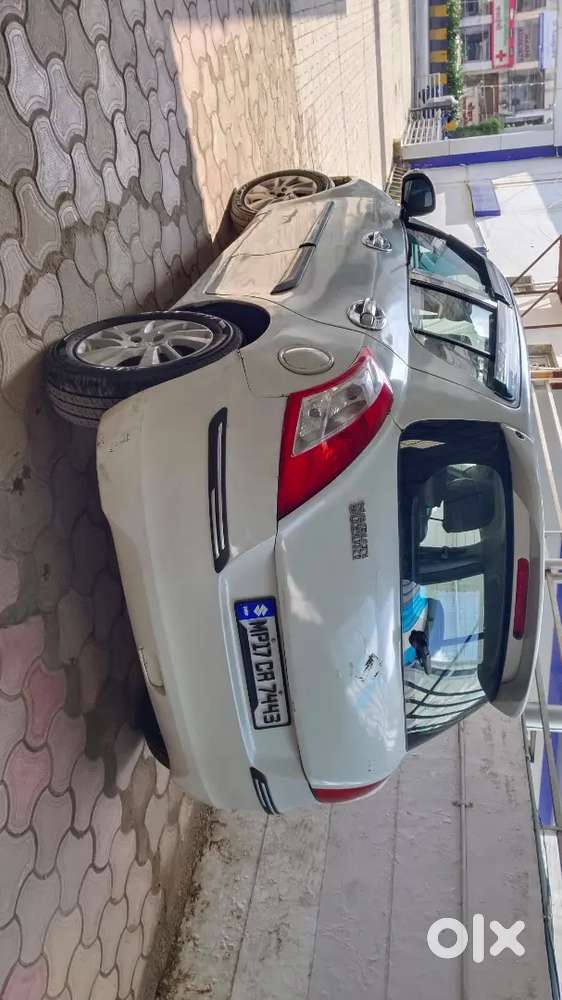 Maruti Suzuki Swift 2012 Diesel 80000 Km Driven