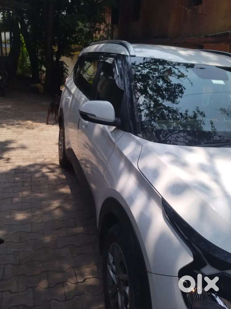 Urgent Sale Kia Carens
