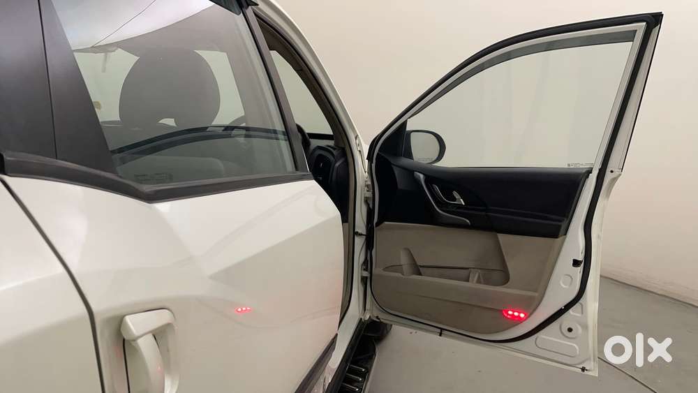 Mahindra Xuv500 At W9 2wd, 2018, Diesel