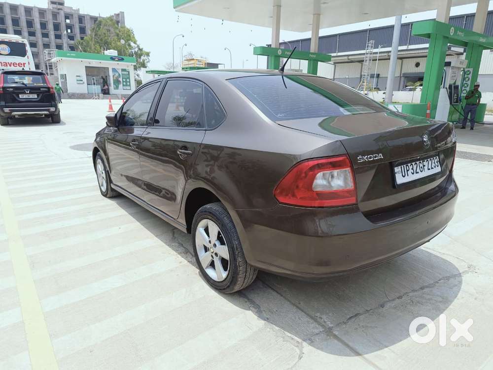 Skoda Rapid 1.6 Ambition Plus Tdi At, 2015, Diesel