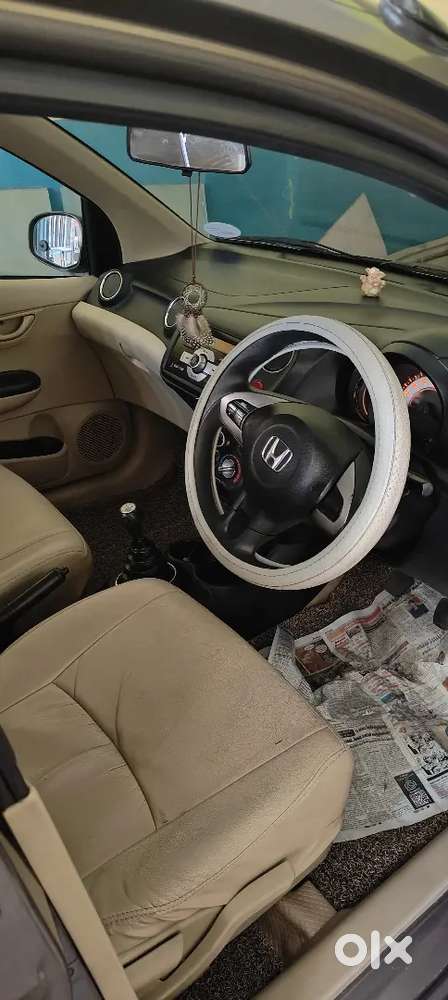 Honda Brio Mt Petrol 2014