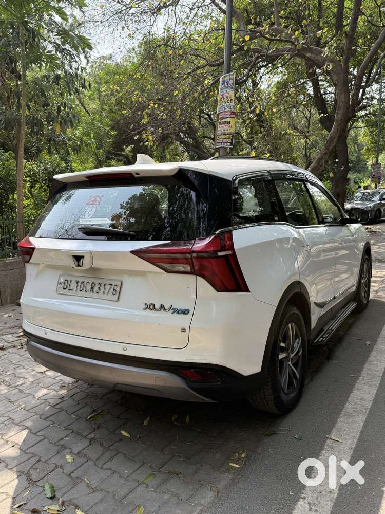 Mahindra Xuv700 2.2 Ax 5 Diesel At 7 Str, 2022, Diesel