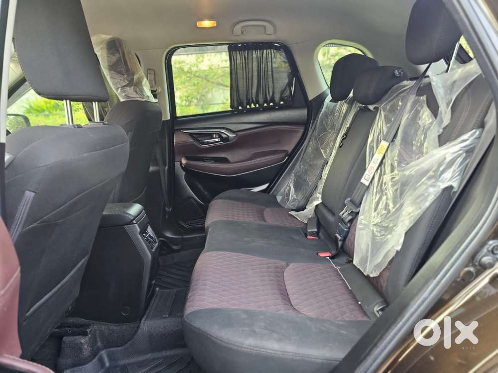 Maruti Suzuki Grand Vitara 1.5 Zeta Cng, 2023, Cng & Hybrids