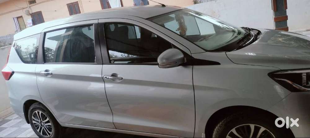 Ertiga-1.5zxi Plus-dec 2023-11700kmdriven