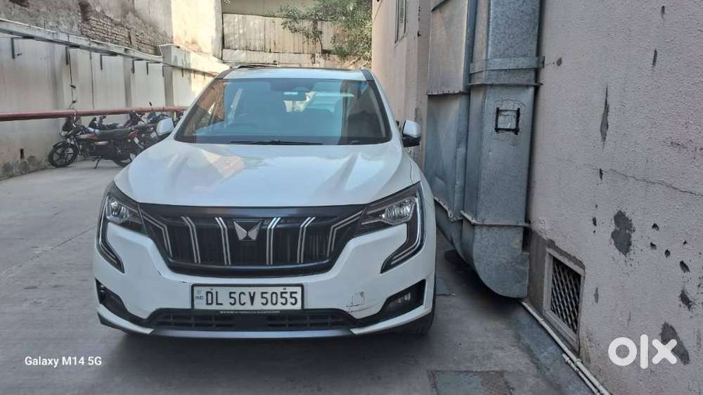 2023 Mahindra Xuv 7oo Ax7 Luxuary White