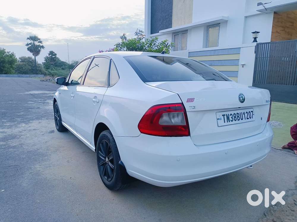 Skoda Rapid Diesel Manual 2013 Year