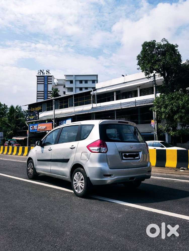 Maruti Suzuki Ertiga 1.5 Vxi, 2014, Petrol