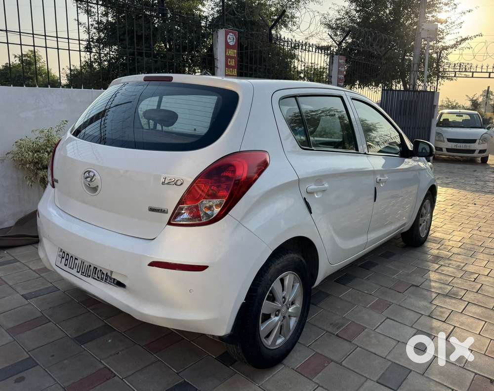 Hyundai I20 Sportz 1.2 Bs-iv, 2013, Diesel
