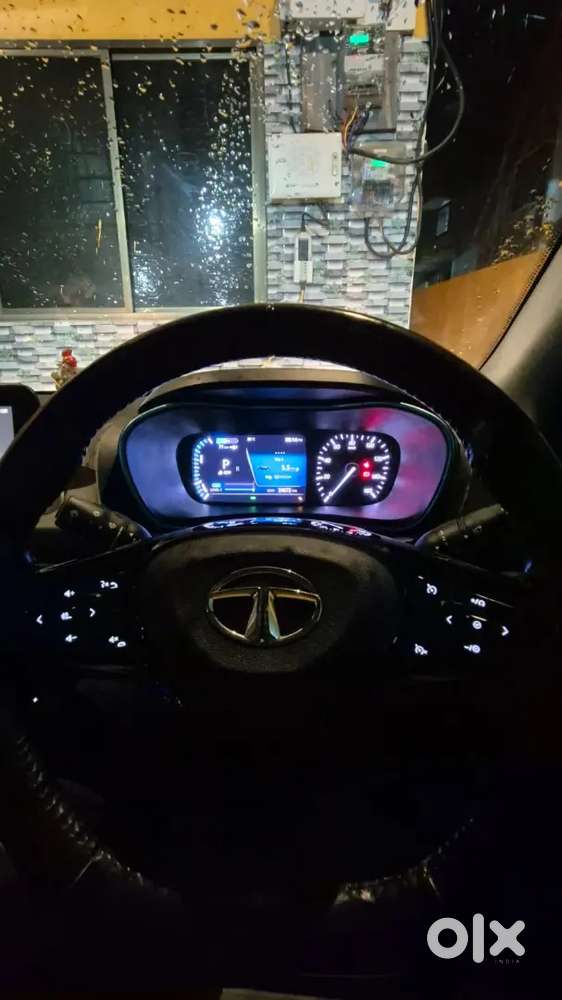 Tata Nexon Ev Xz Plus Lux 40.5kwh Battery