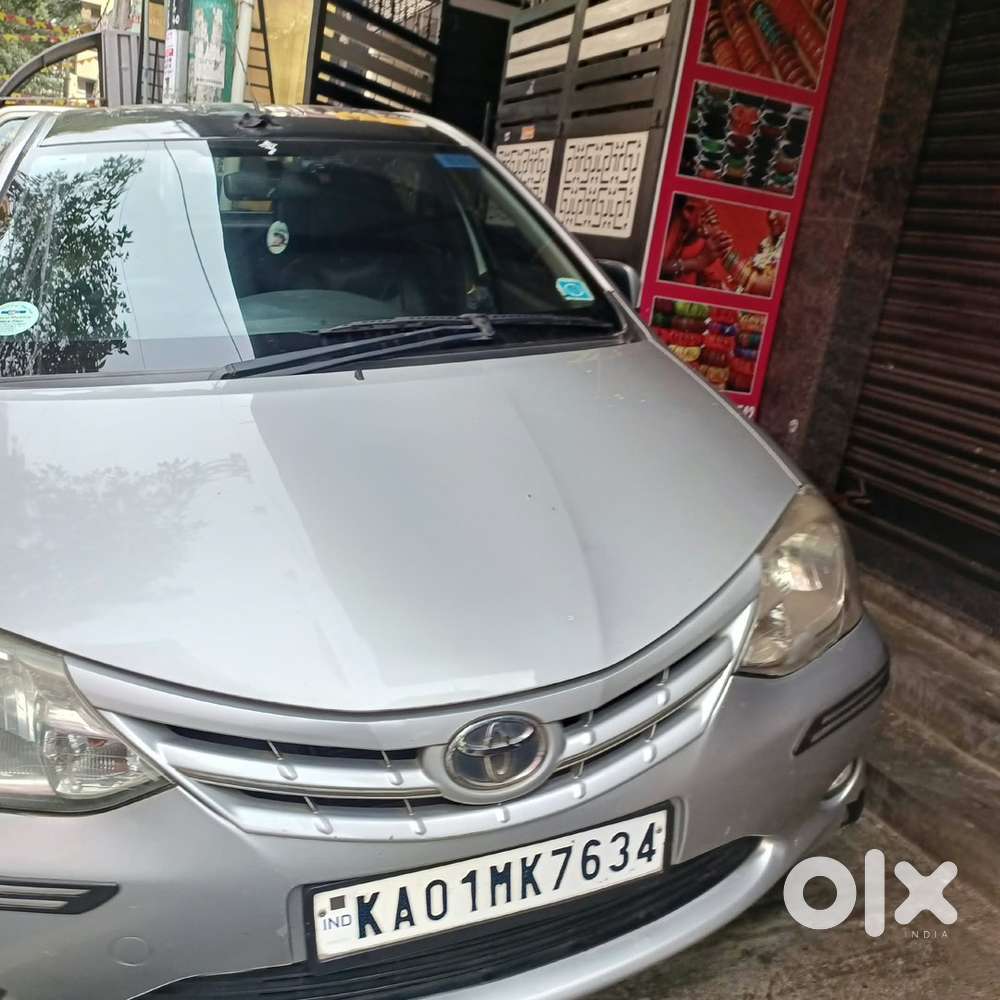 Toyota Etios Liva Petrol 2013