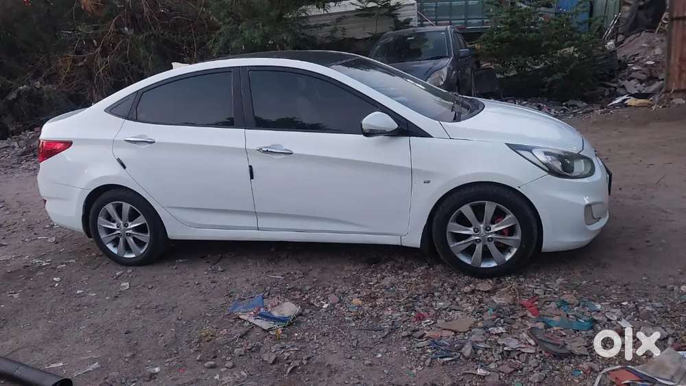 Hyundai Verna 1.6 Sx Crdi 2011crystel White