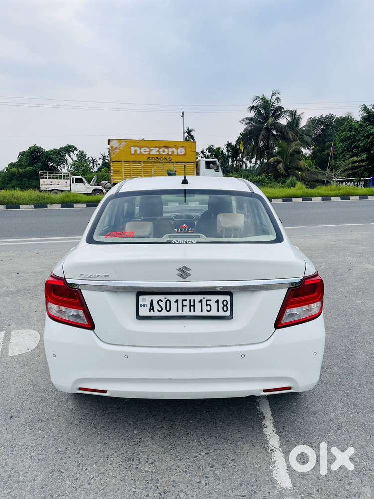 Maruti Suzuki Dzire 1.2 Vxi Amt, 2022, Petrol