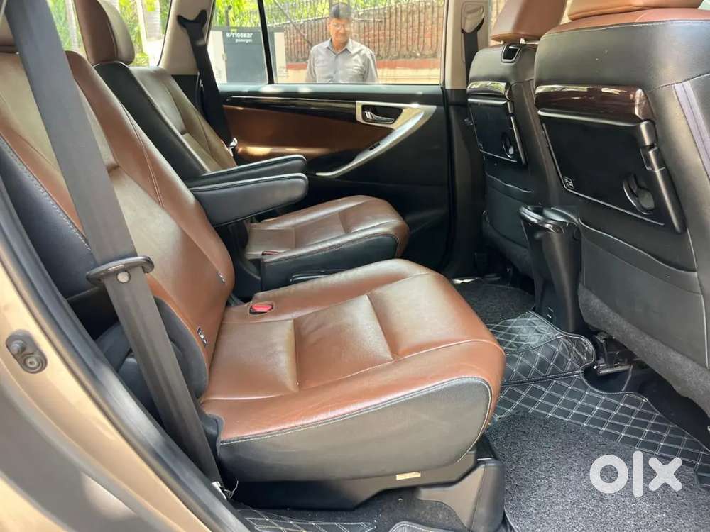 Toyota Innova Crysta 2018 Diesel Well Maintained