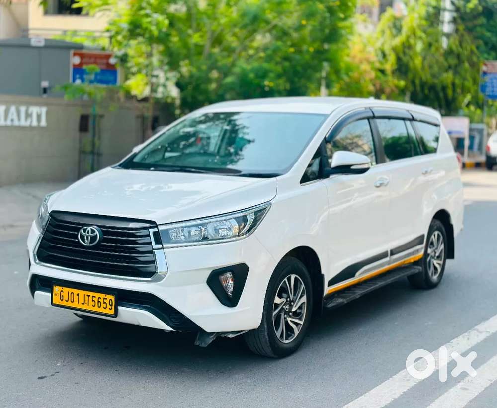 Toyota Innova Crysta [2020-ongoing] 2.4 Gx 8 Str, 2022, Diesel