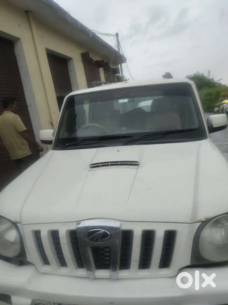 Mahindra Scorpio 2.5 Turbo 2011