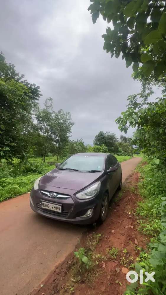 Hyundai Verna 2012
