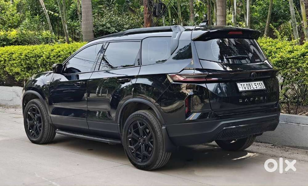 Tata Safari Accomplished X Plus 6 Str Dark Edition, 2025, Diesel
