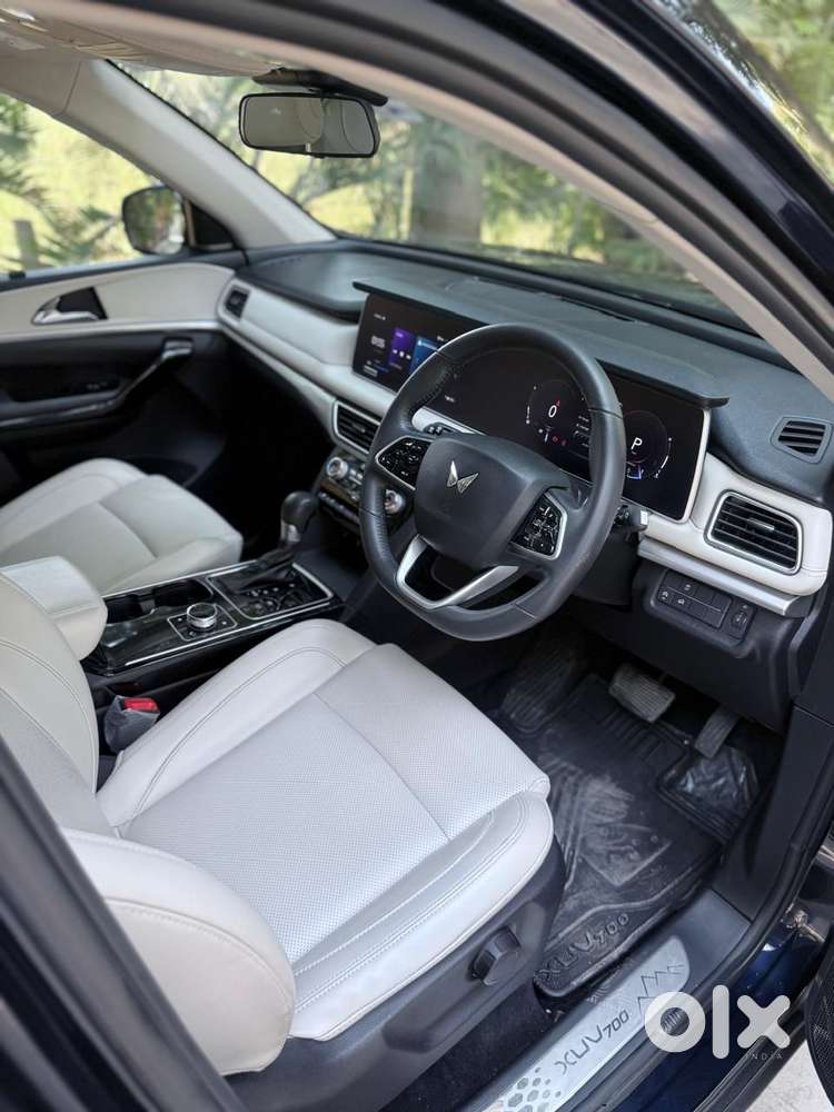 Mahindra Xuv700 2.0 Ax 7 Petrol At Luxury Pack Str, 2022, Petrol