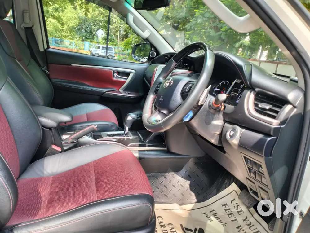 Toyota Fortuner Legender 2022 Diesel 36000 Km Driven