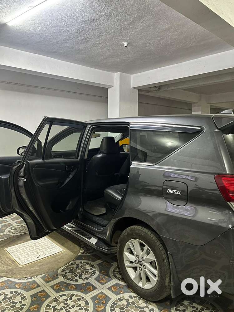 Toyota Innova Crysta 2017