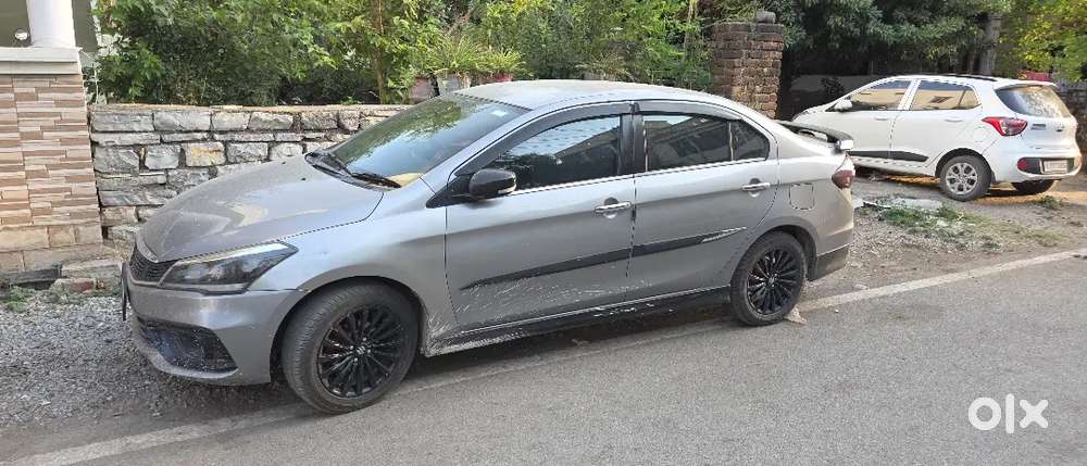 Ciaz Alpha Sports 2020 Black Interior+black Alloy Wheels