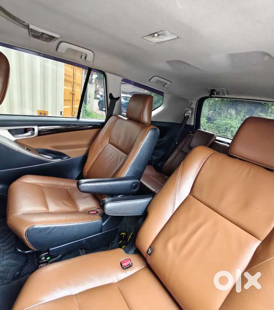 Toyota Innova Crysta 2.8z 2018