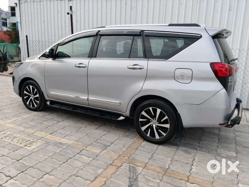 Toyota Innova Crysta [2020-ongoing] 2.4 Zx 7 Str, 2022, Diesel