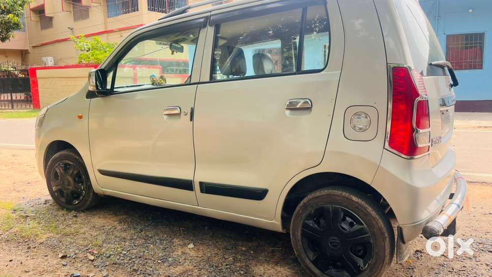 Maruti Suzuki Wagon R 1.0 2017 Petrol Well Maintained