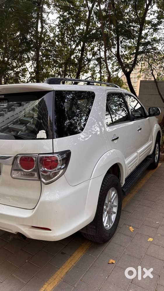 Toyota Fortuner 4x2 At 2014 Diesel Well Maintained