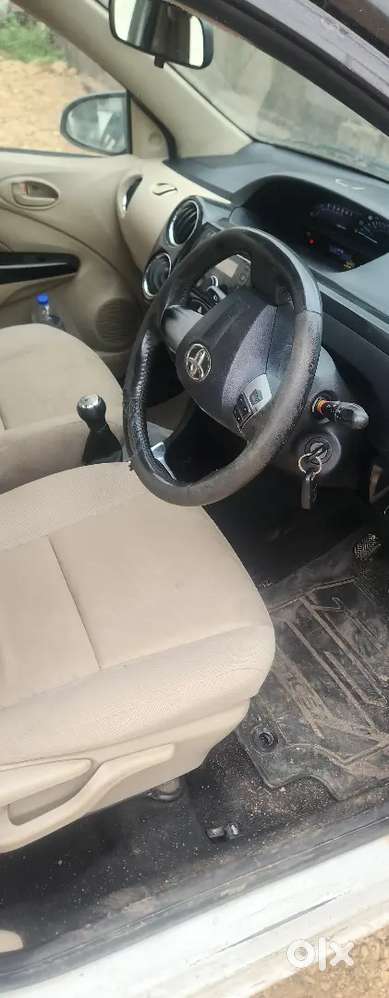 Toyota Etios Liva 2018 Dual Tone