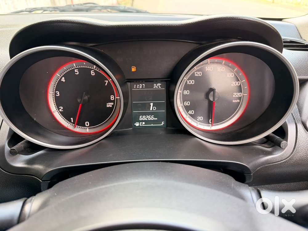 Maruti Suzuki Swift Amt Zxi Plus, 2018, Petrol