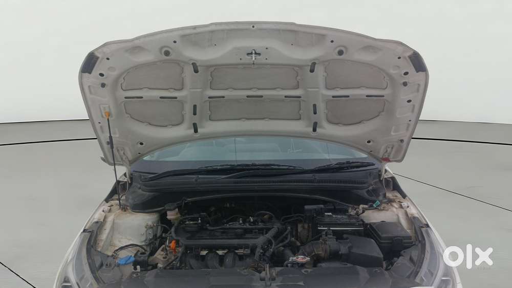 Hyundai New I20 1.2 Asta (o) Mt, 2022, Petrol
