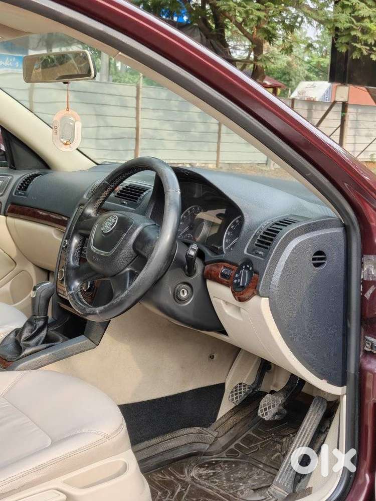 Skoda Laura Elegance 2.0 Tdi Cr Mt, 2012, Diesel