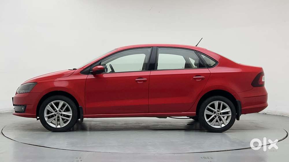Skoda Rapid 1.6 Mpi At Style, 2017, Petrol