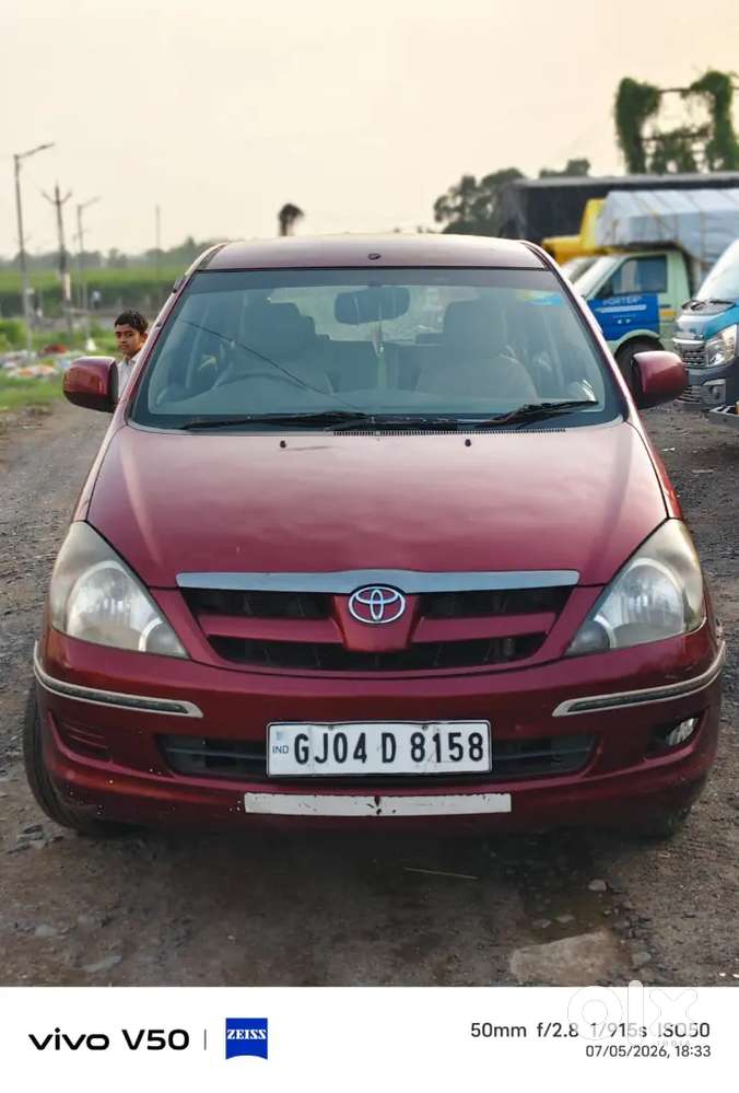Toyota Innova Hycross 2.0 2005
