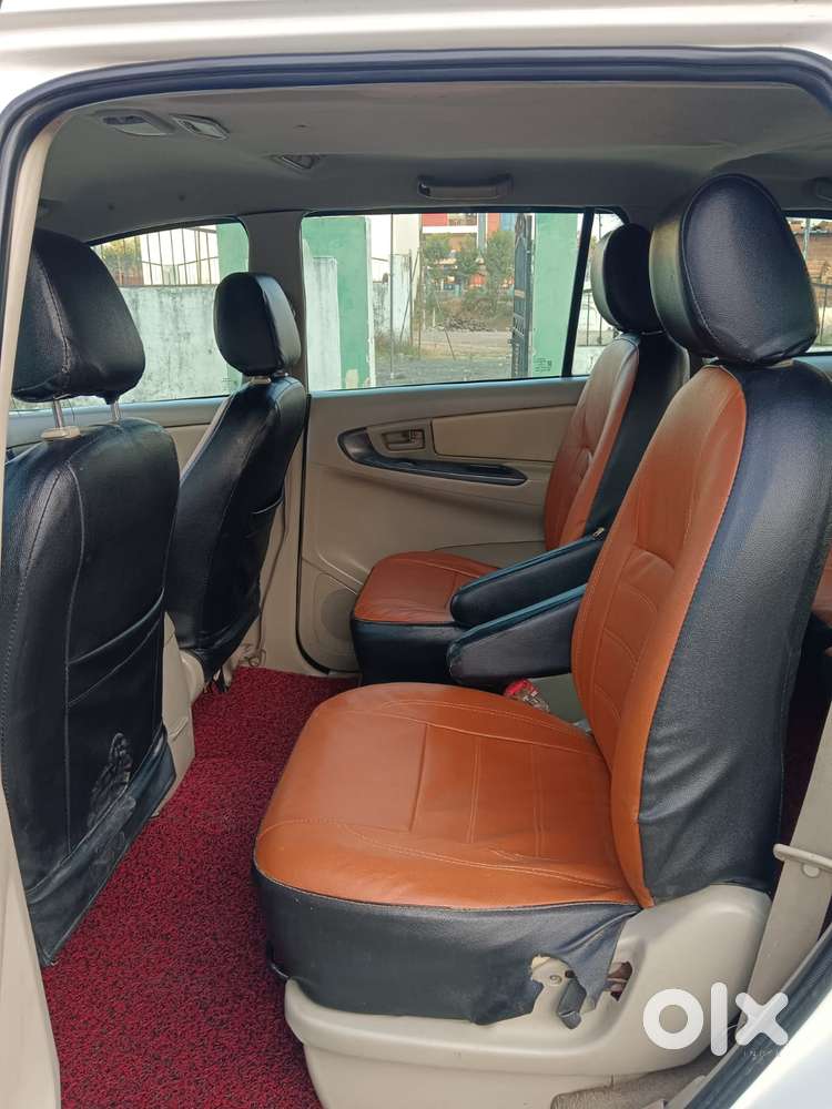 Toyota Innova 2.5 Gx 8 Seater Limited Edition, 2012, Diesel