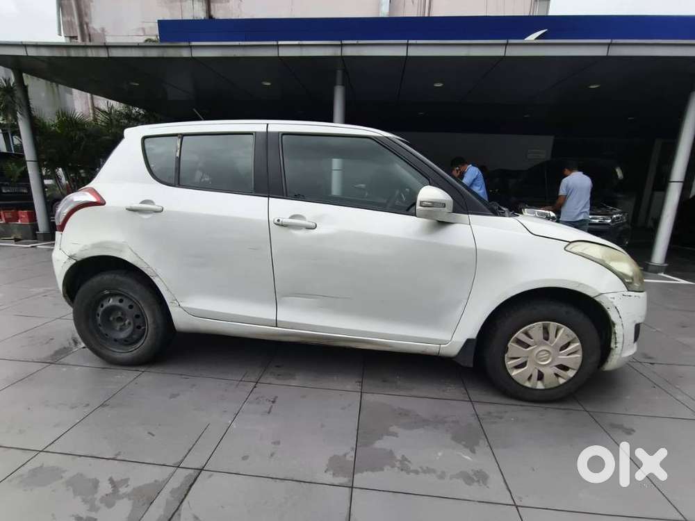 Maruti Suzuki Swift 1.3 Vxi, 2013, Petrol