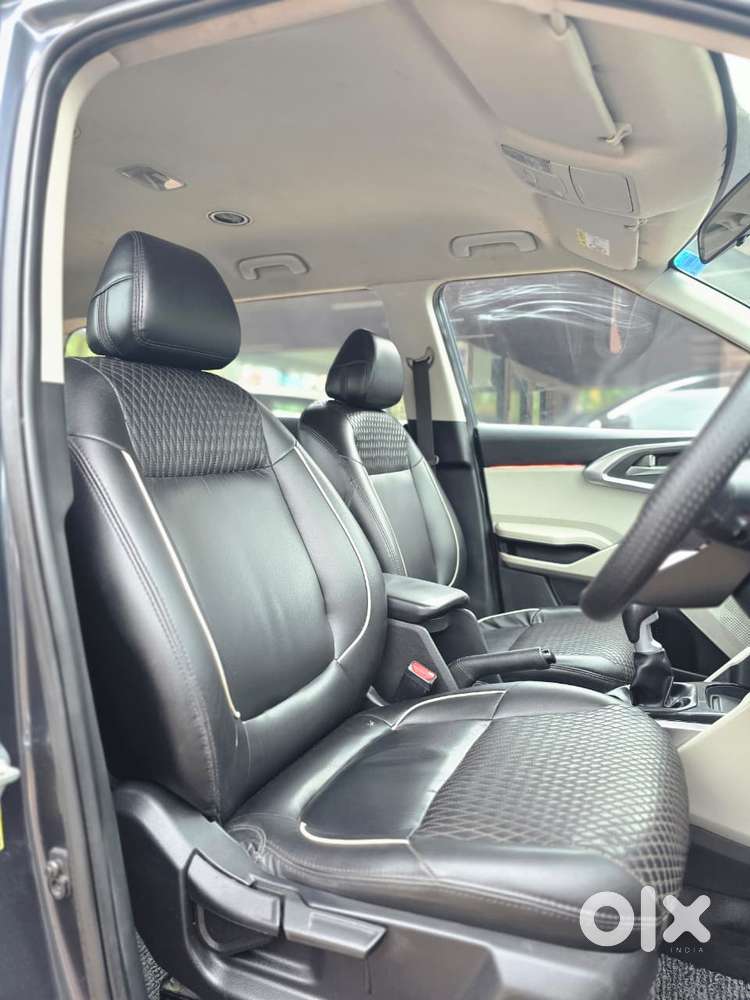 Kia Carens 1.5 Prestige 7 Str, 2022, Petrol
