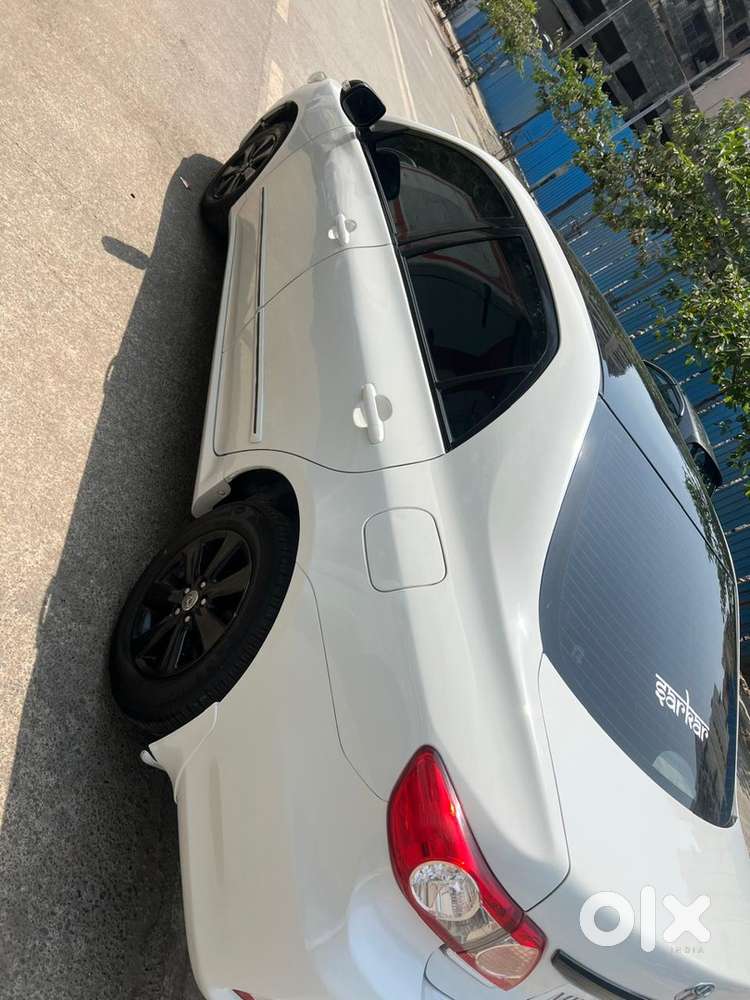 Toyota Corolla Altis 2012 Petrol Well Maintained