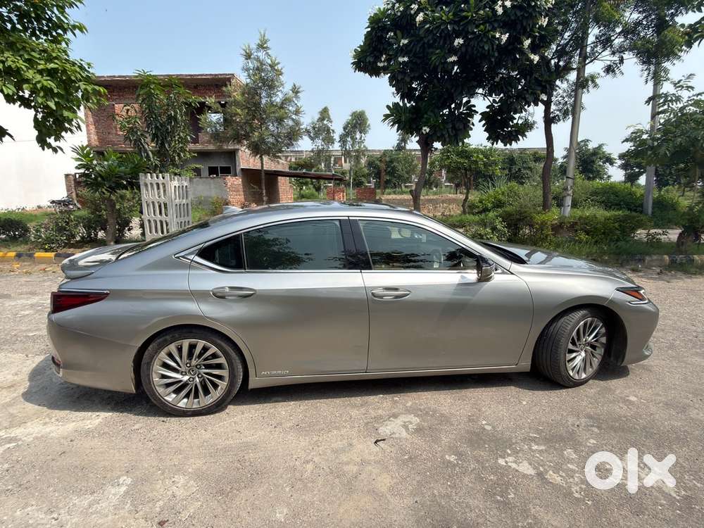 Lexus Es 300h 2019 Model