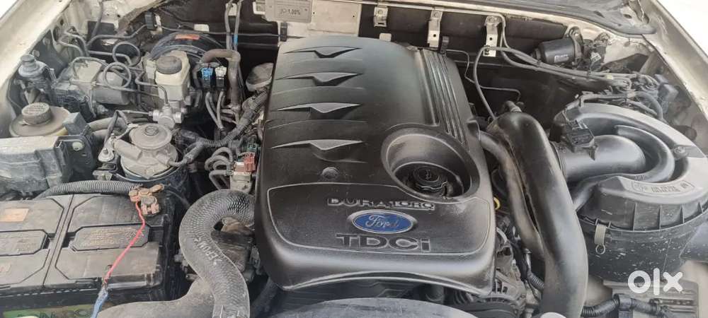 Ford Endeavour Titanium 2010